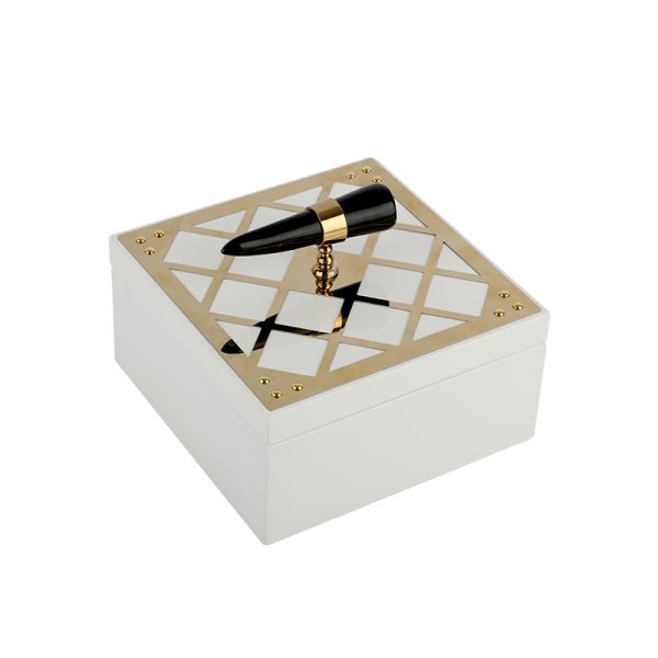 SQUARE BOX WITH HORN HANDLE-LG